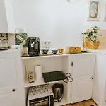Republicii Rustic Apartament In Brasov City Center