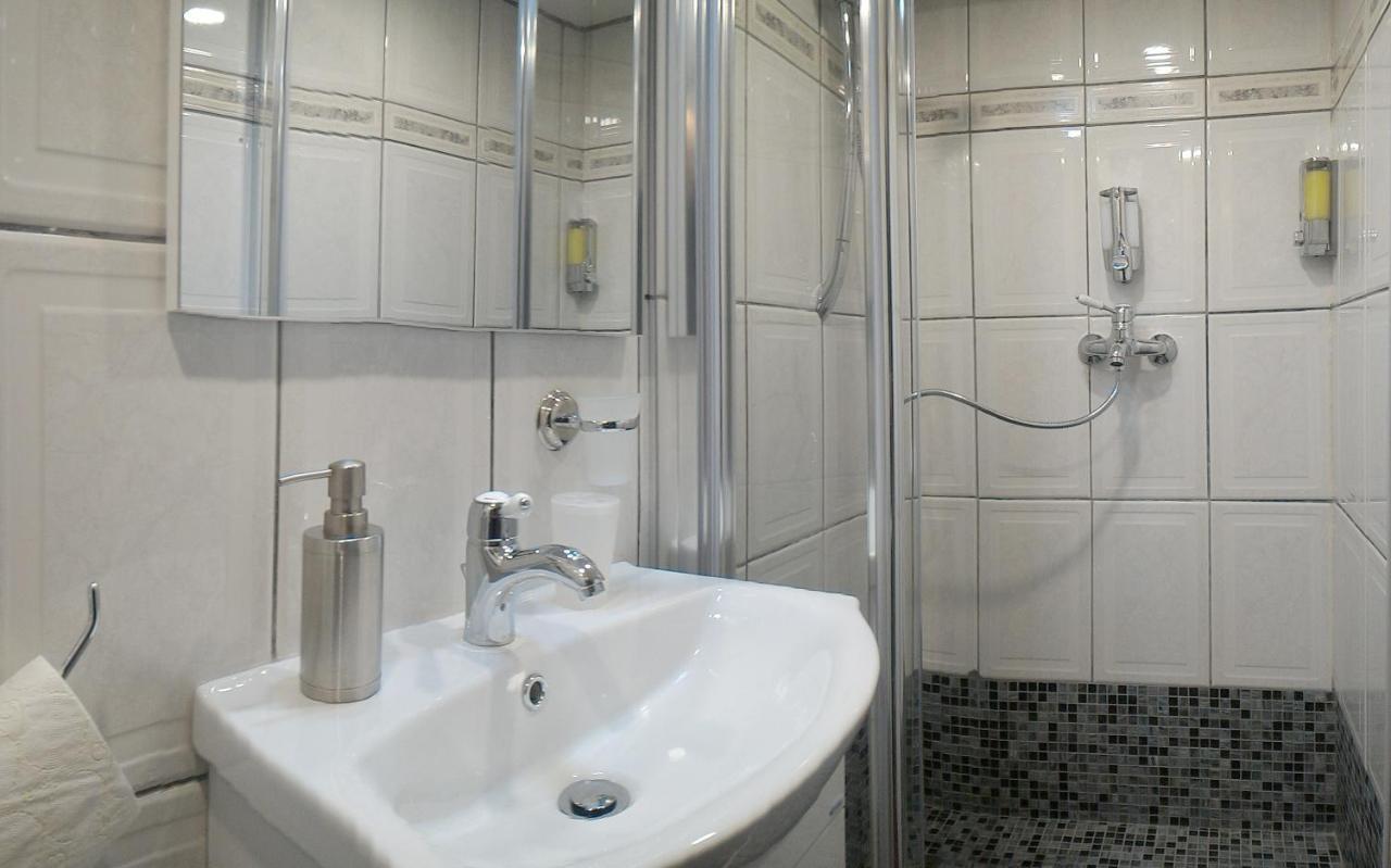 Apartment Republicii Rustic In Center Brasov